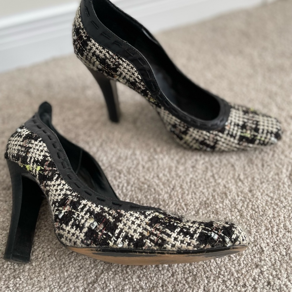 Tweed Pumps